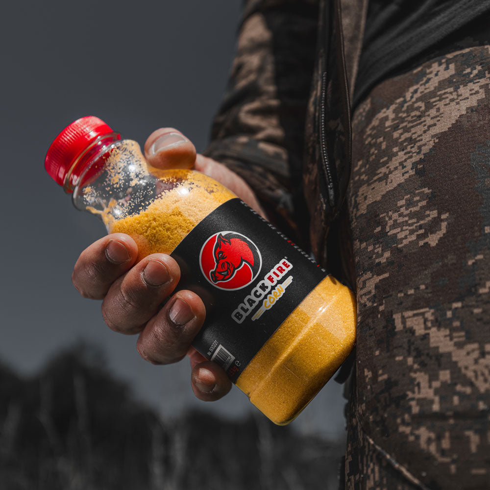 BLACK FIRE Corn Lockmittel für Schwarzwild 6er Pack 0,5 kg