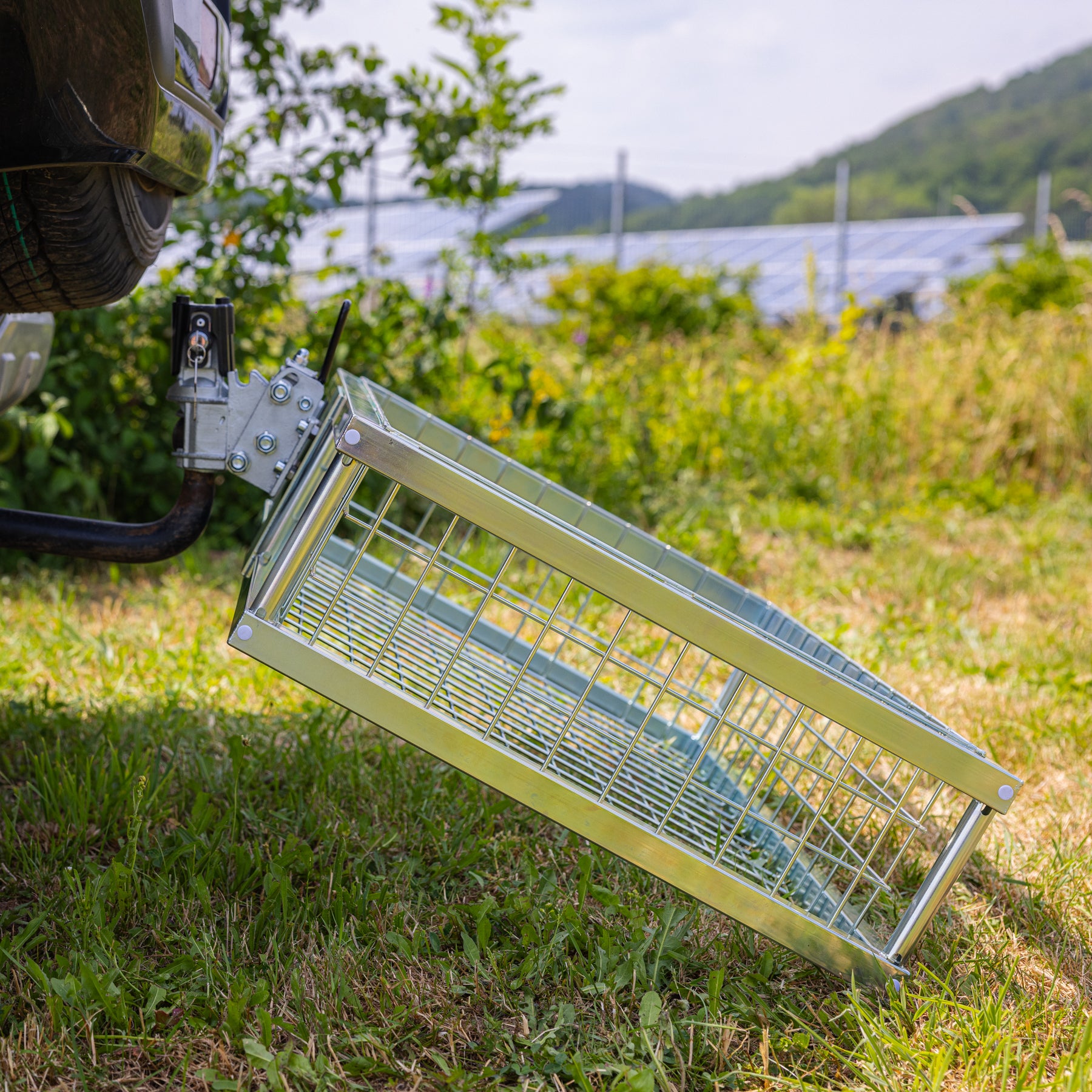 Eurohunt Heckträger mit abklappbarer Schnellkupplung für Anhängerkupplung verzinkt