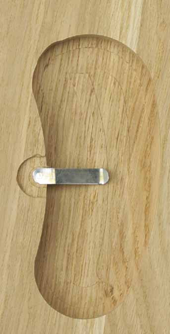 Handgeschnitztes Hirschschild aus Eichenholz 45x20 cm in hellem Design