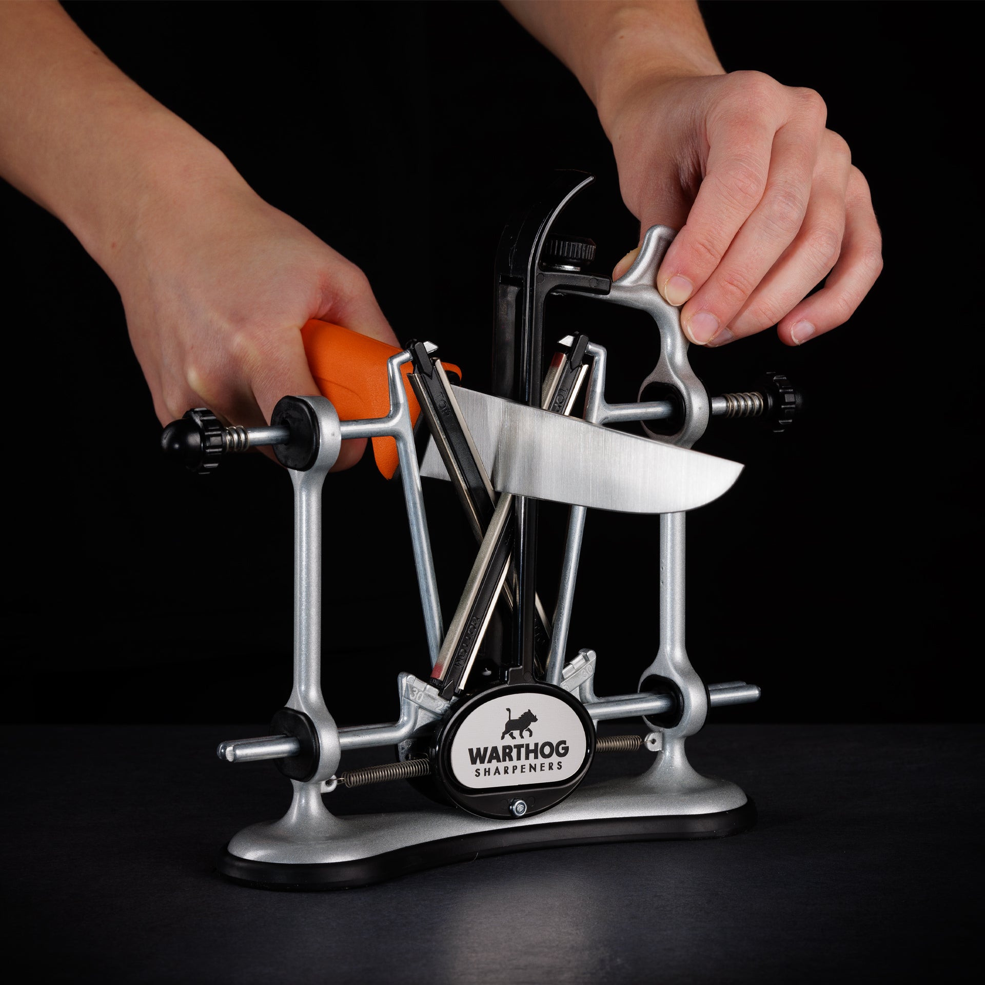 Warthog V-Sharp A4 Messerschärfer Silber Profi-Schleifgerät mit 4 Winkeln