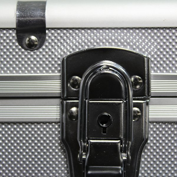 Robuster Aluminium-Waffenkoffer mit Schaumstoff für sicheren Langwaffentransport und doppelte Verriegelung