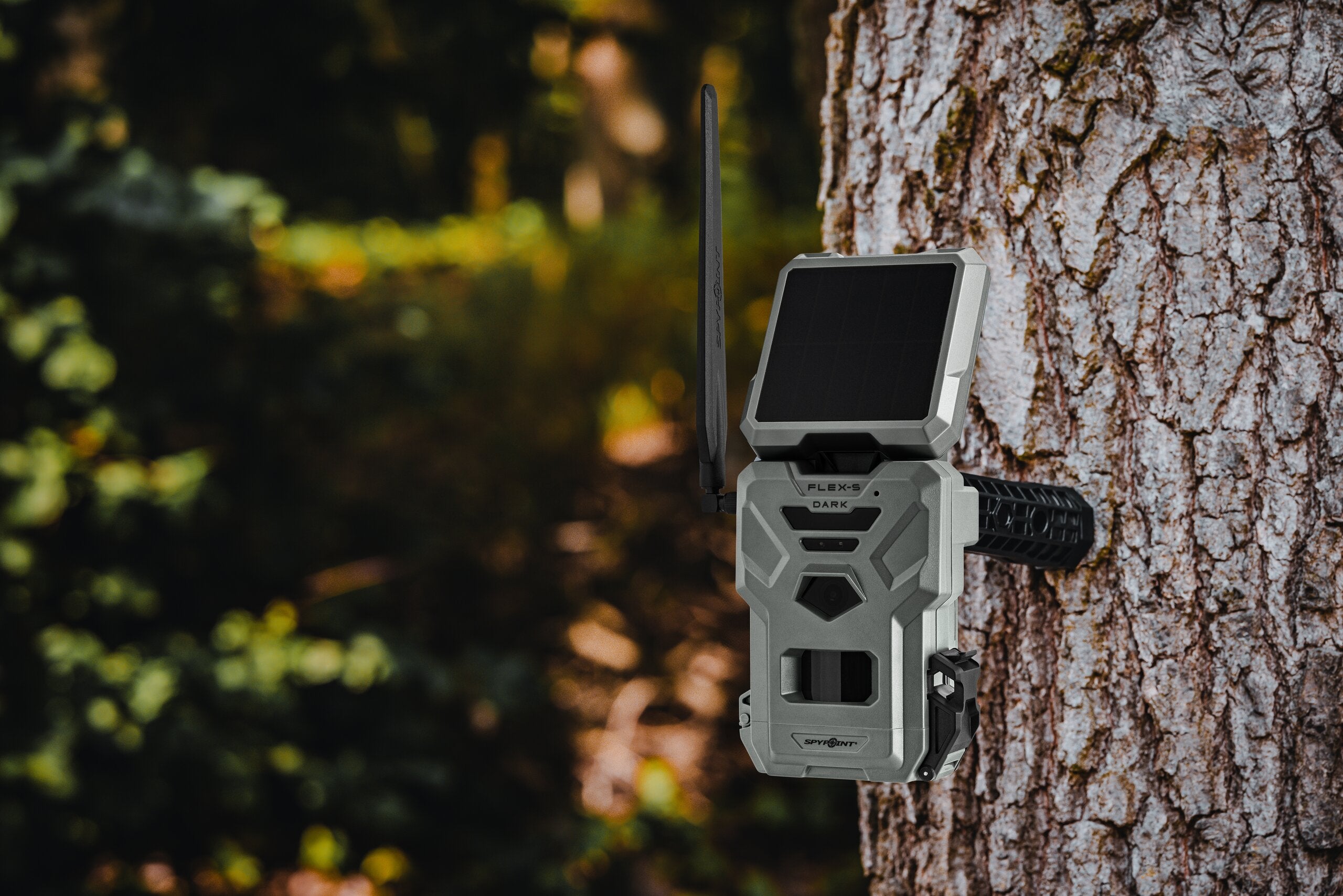Spypoint Flex-S Dark Wildkamera mit Solar, LTE, 40MP & App-Steuerung für Jagd