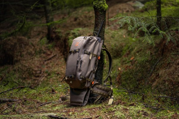 Vorn EV30 Kompakter Jagdrucksack mit QRR Gewehr-Schnellzugriff System 30L