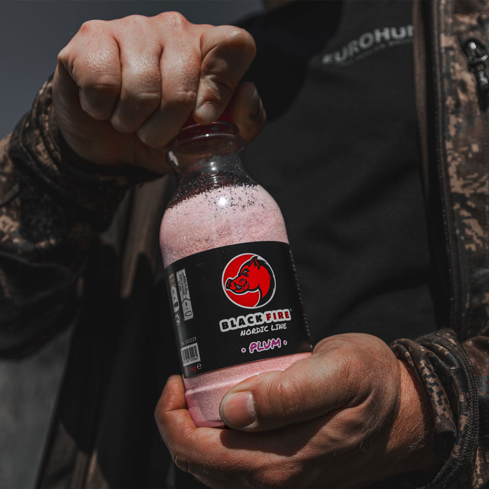 Black Fire Nordic Line Plum Lockmittel 0,5 kg 6er Pack