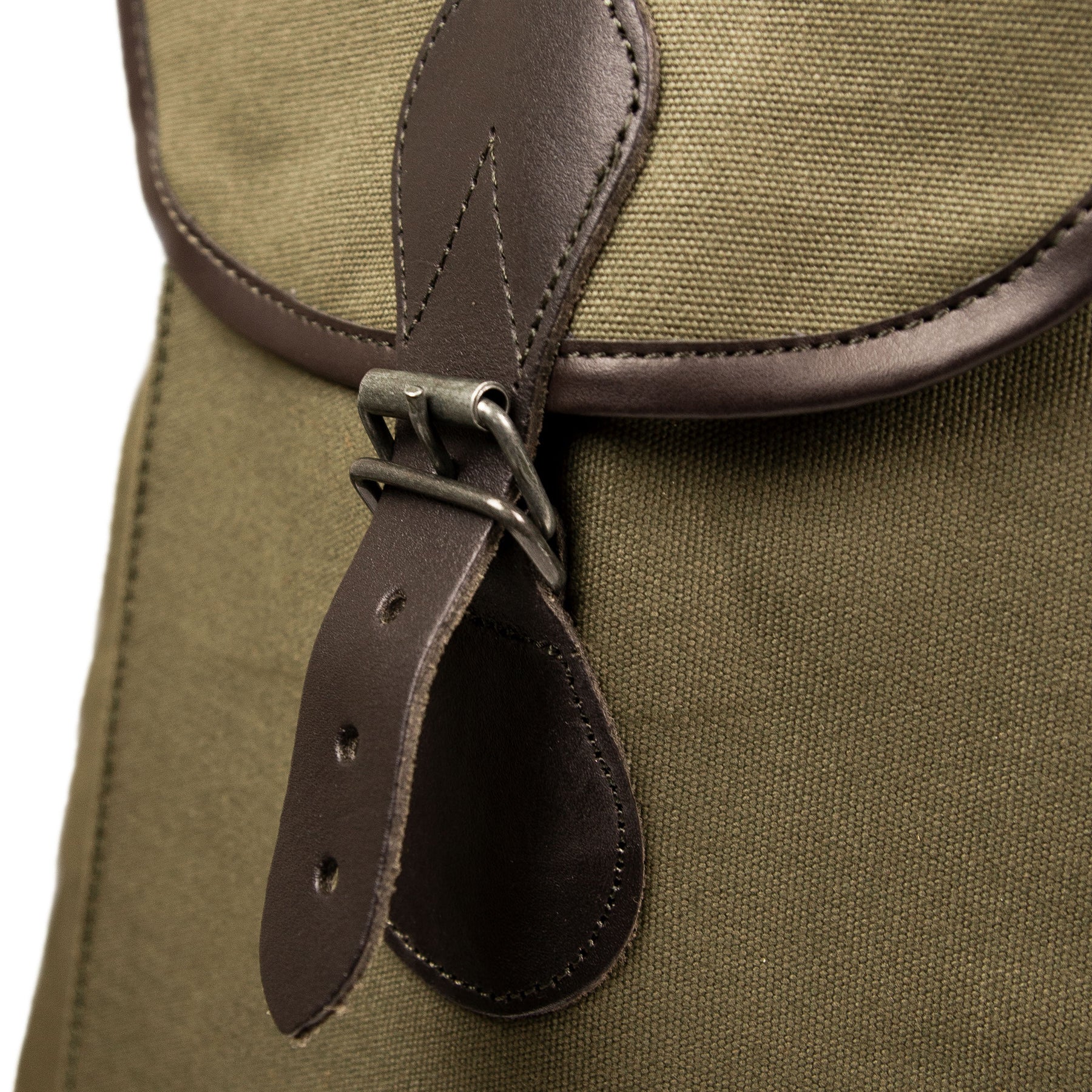 EUROHUNT Jagdrucksack 3 wasserabweisend mit Lederbesatz und 25 Liter Volumen