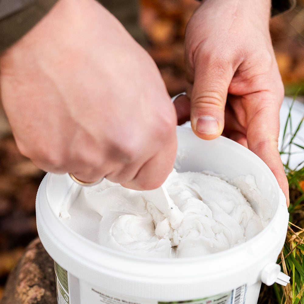 Eurohunt Salzpaste Raucharoma 2kg Mineralpaste für Rotwild und Schwarzwild
