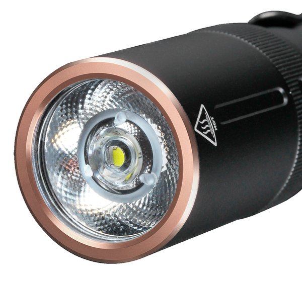 Fenix E20 V2.0 LED Taschenlampe – Leistungsstark, Kompakt, 350 Lumen & 126m Reichweite