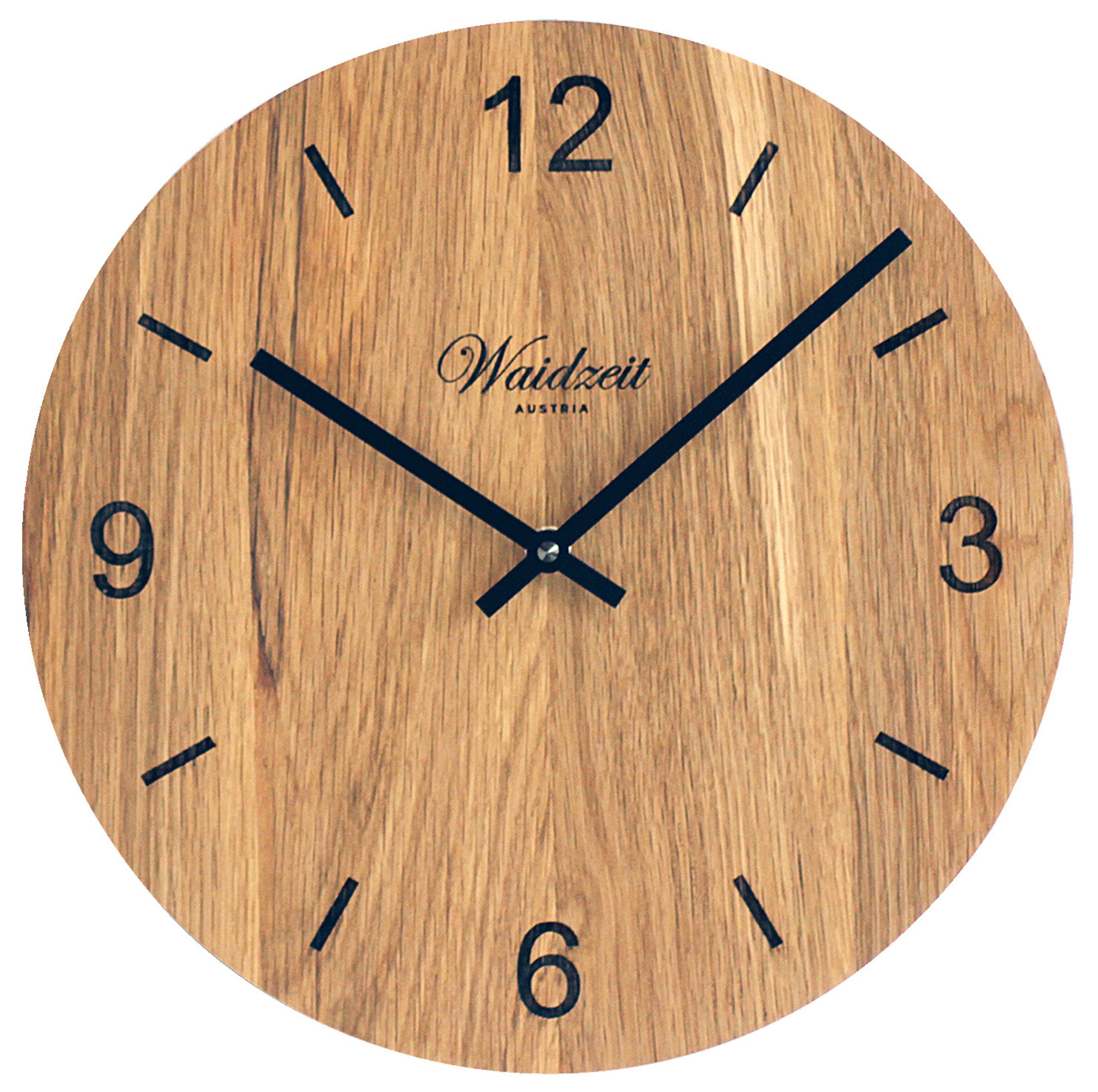 Waidzeit Tempus Eiche Wanduhr: Echtholz-Design, Präzises Junghans Uhrwerk, 30,5 cm Durchmesser