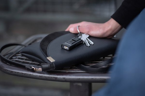Ledlenser K6R Safety Schlüsselbundleuchte: Kompakt, 400 Lumen, USB-A aufladbar, mit Alarm