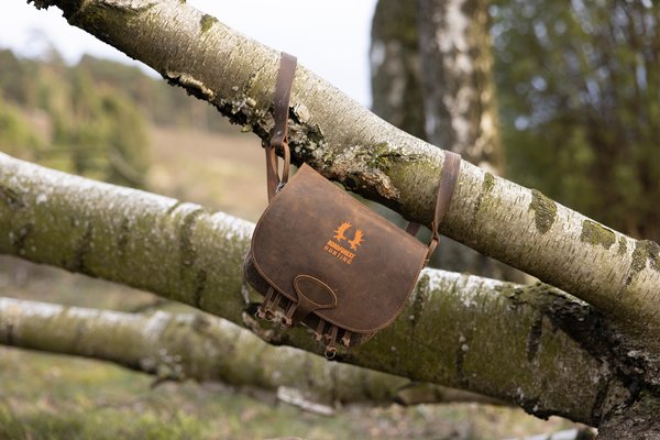 Nordforest Hunting Robuste Jagdtasche aus Wollfilz und Leder mit Hühnergalgen