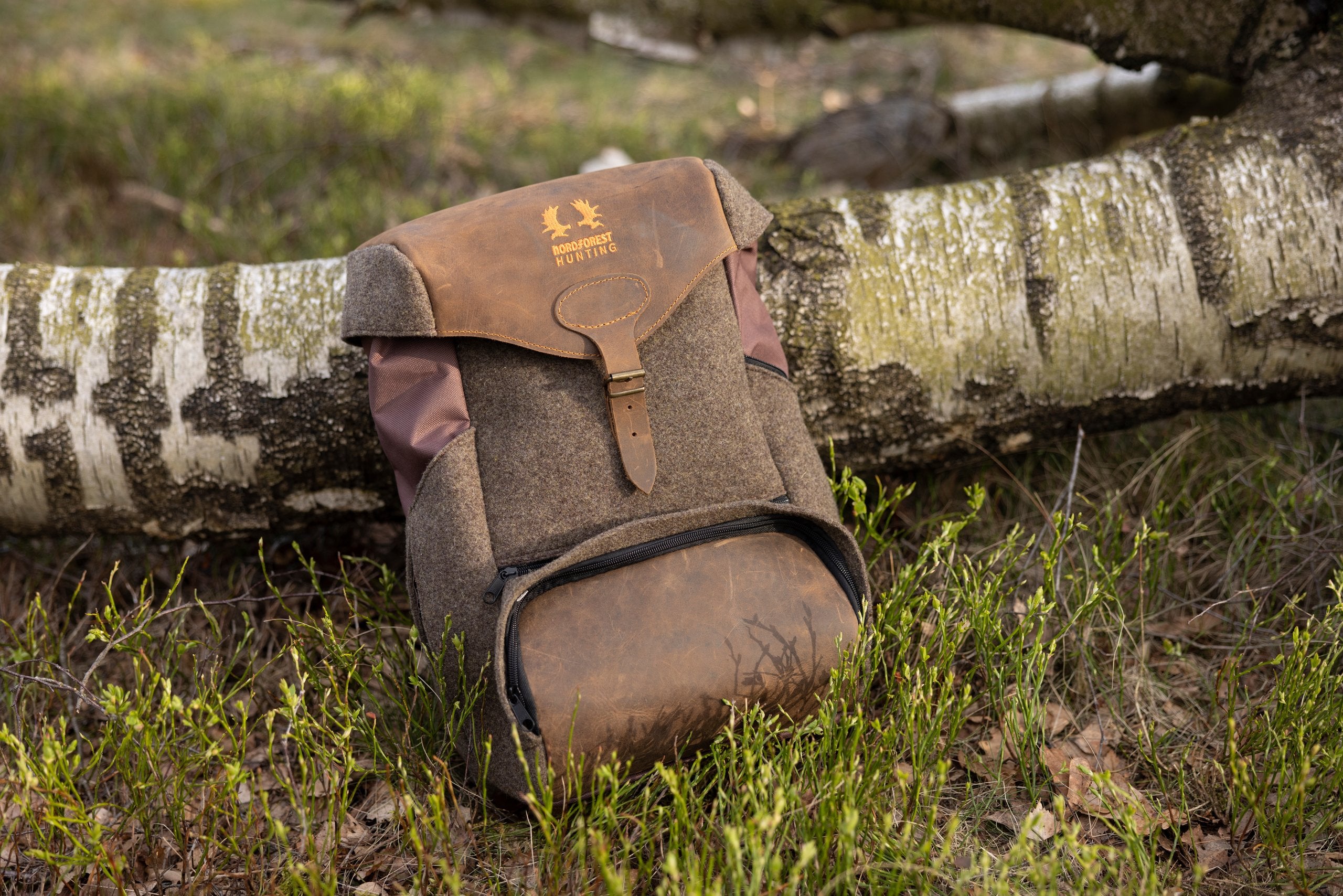 Nordforest Hunting Robuster 20L Jagdrucksack aus Wollfilz mit Premium-Lederdetails