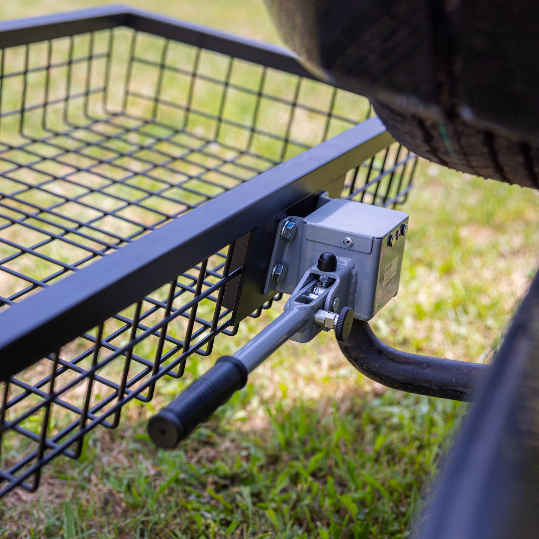 Eurohunt Heckträger 890x580x180 mm beschichtet mit Schnellkupplung für Wild