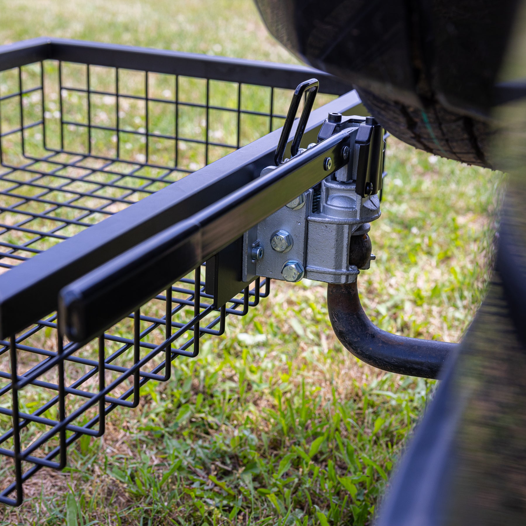 EUROHUNT Heckträger 1020x530x165 mm beschichtet mit abklappbarer Schnellkupplung