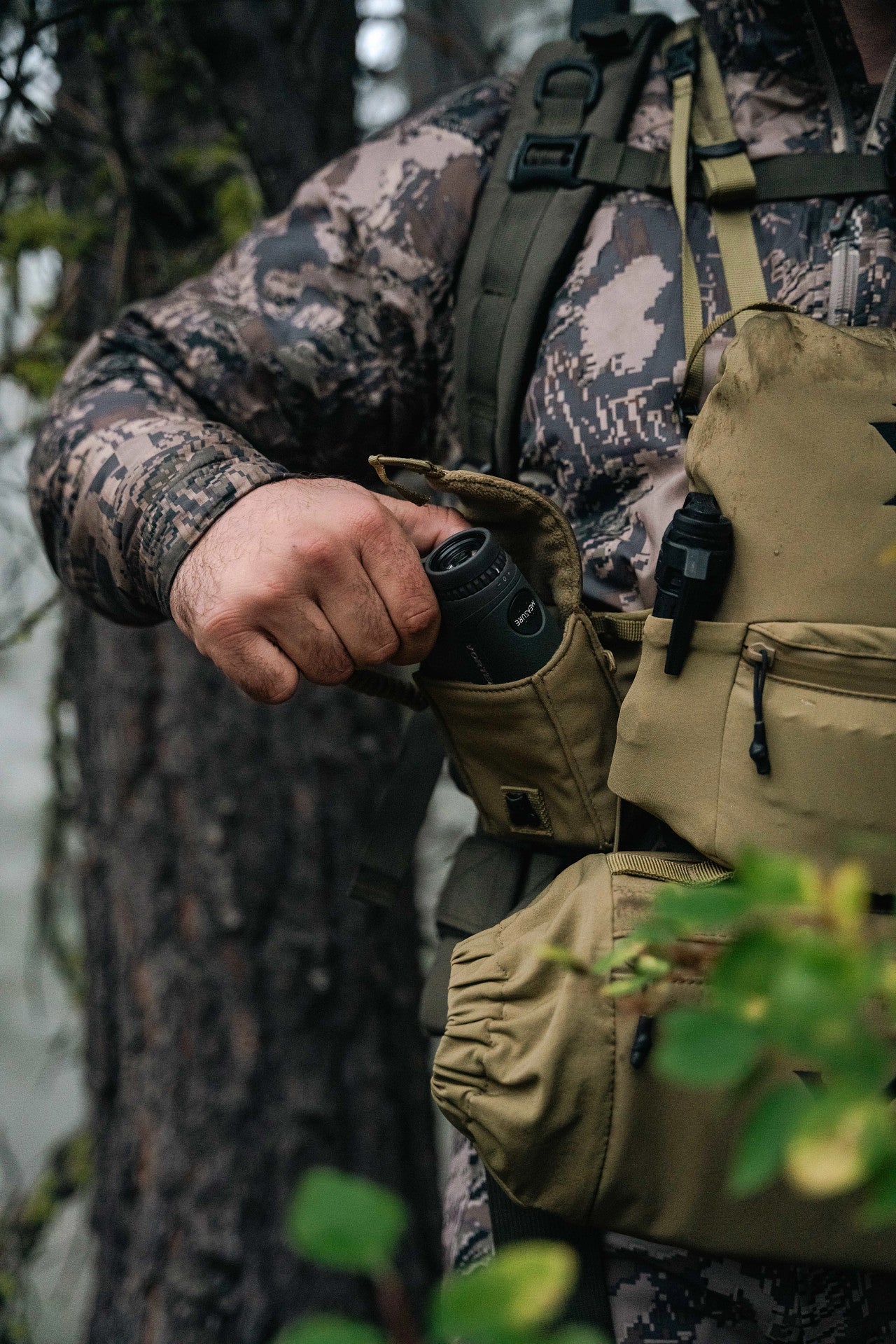 Vortex GlassPak Pro Laser-Entfernungsmesser-Tasche Braun Robust Schnellzugriff