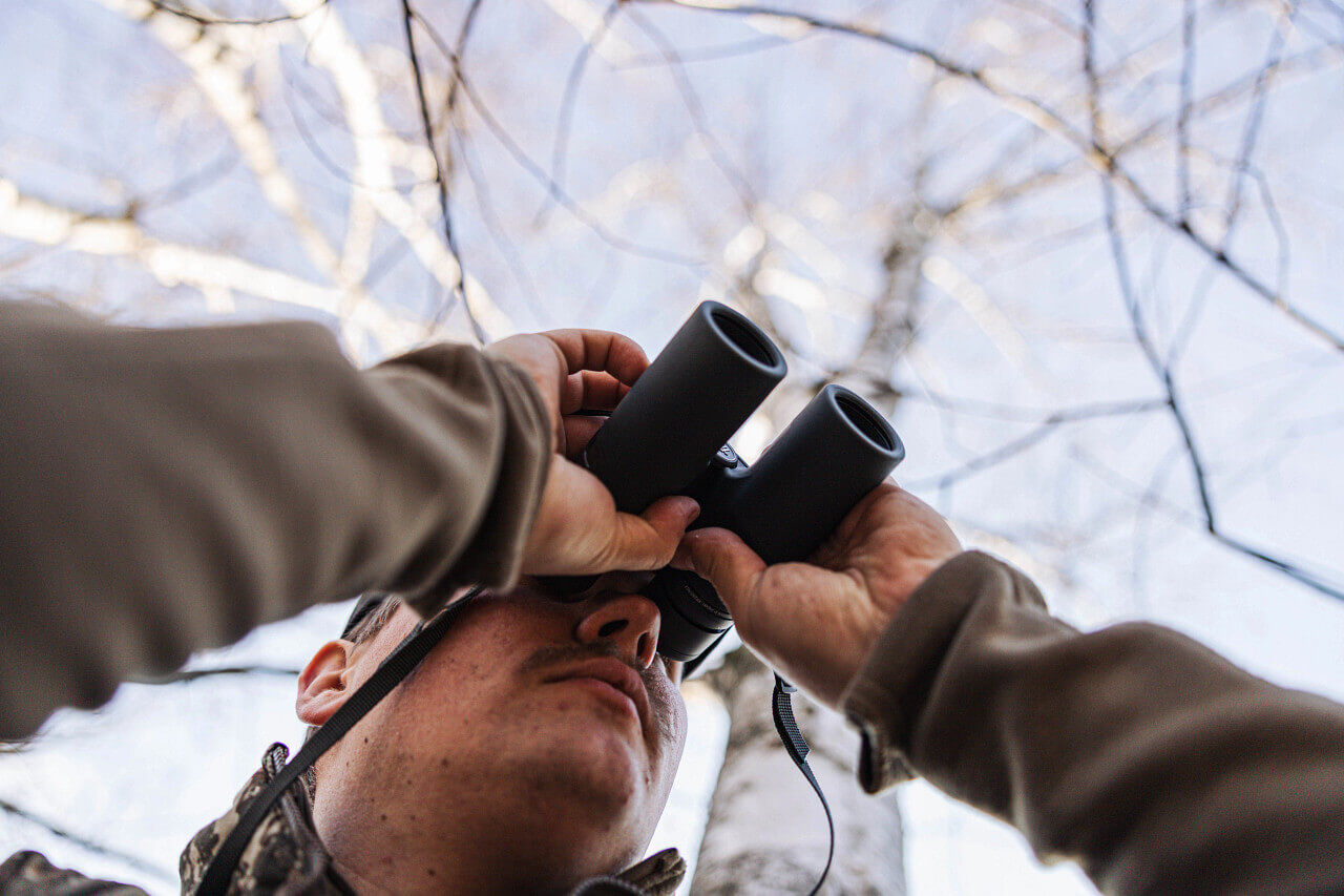 Vortex Razor UHD 8x32 Fernglas: Brillante Optik, robust, wasserdicht für Naturbeobachtung
